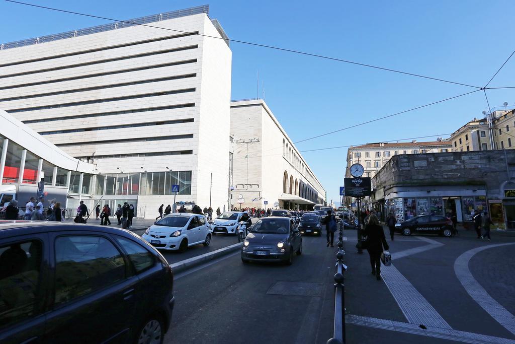 Adorasuite 2 Rome Exterior photo