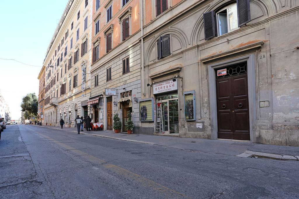 Adorasuite 2 Rome Exterior photo